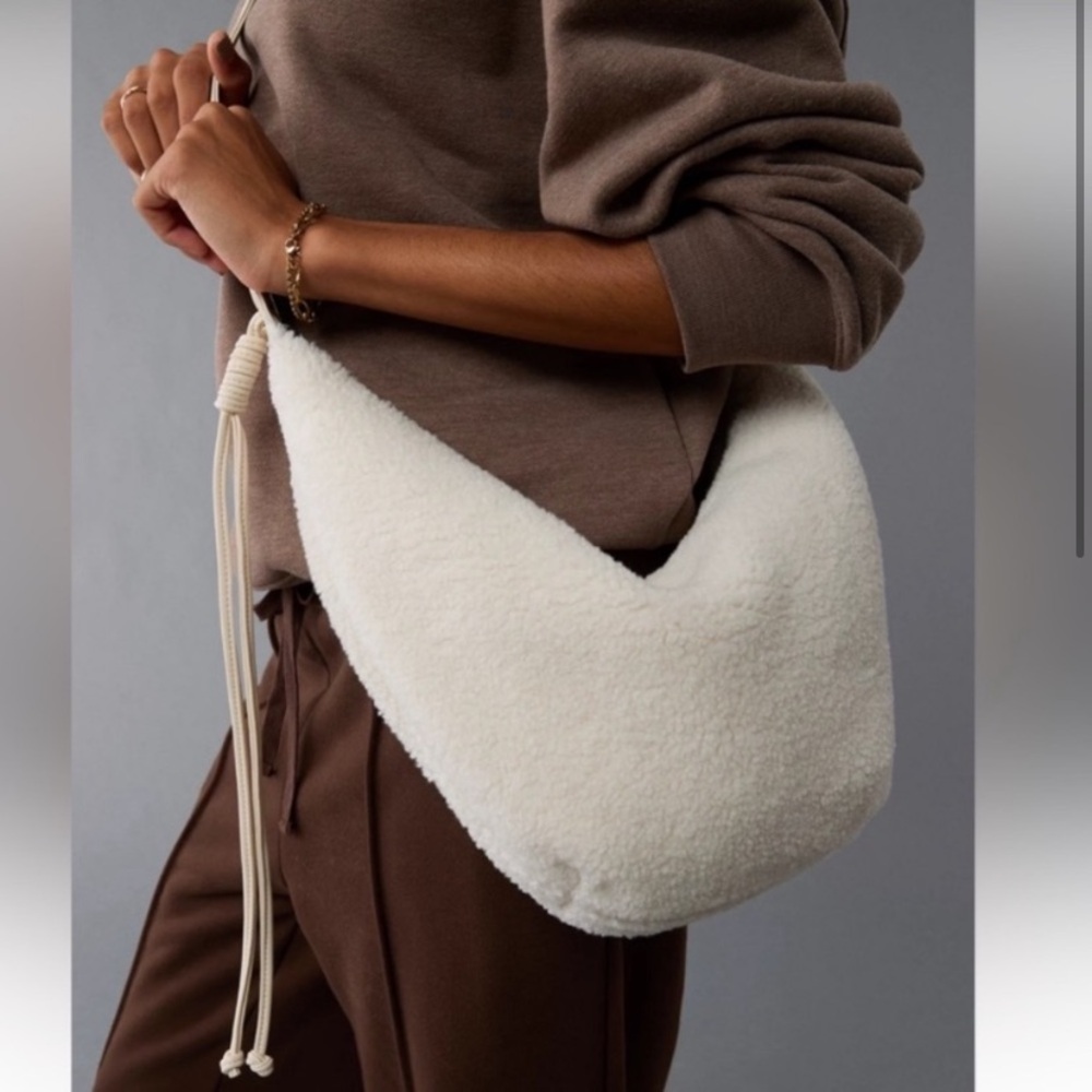 NWT Sherpa Hobo crescent bag
